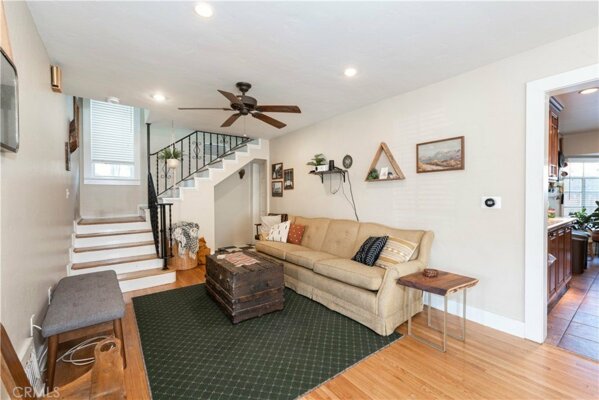Listing image